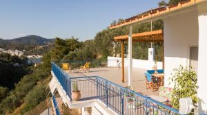 Gallery image of ALTHEA - cozy with spacious terrace views in Galatas