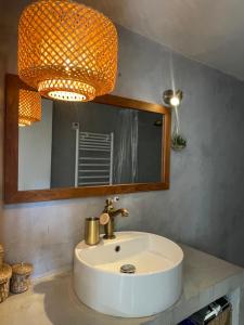 Zdjęcie z galerii obiektu Appartement romantique proche plage prado Perrier w Marsylii