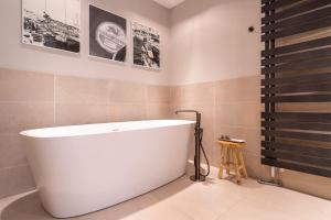 Ein Badezimmer in der Unterkunft Einzelhaus Boathouse Boathouse