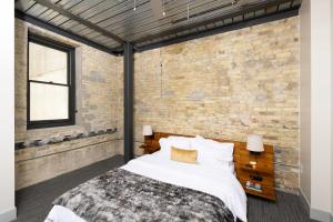 Afbeelding uit fotogalerij van Flexhome Brewery District 2BR Apt M11 - READ INFO in Milwaukee