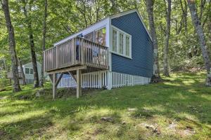 Gallery image of Updated Tiny House Walk to Wiscasset Village in Edgecomb