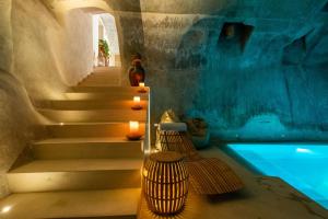 Bazén v ubytování Nohasi Palace Lifestyle Hotel & SPA nebo v jeho okolí