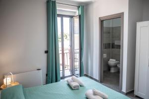 Gallery image of B&B Màkari holiday home in Barcellona-Pozzo di Gotto