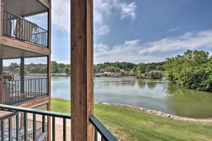 Gallery image of Step-Free Camdenton Condo with Boat Ramp, Dock, Slip in Camdenton