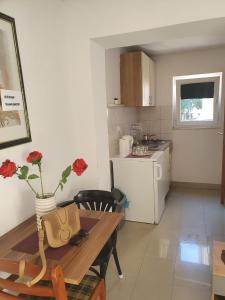 Kuchyňa alebo kuchynka v ubytovaní NaLa apartments