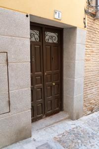 The facade or entrance of Apartamento Santa Leocadia