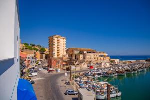 Afbeelding uit fotogalerij van Vittoria Luxury Rooms in Sciacca