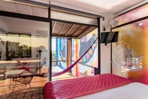 Voodi või voodid majutusasutuse Cabane Container Hotel - ADULTS ONLY toas