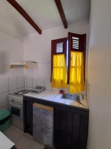 Kuchyň nebo kuchyňský kout v ubytování Anais location 971 Guadeloupe