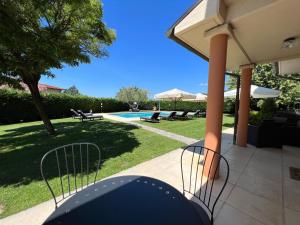 Bazén v ubytování Villa in Tuscany with Private Pool & Views nebo v jeho okolí