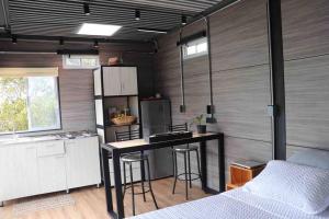 Galería fotográfica de TINY HOUSE , frente al lago en Calima