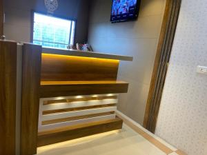 Postel nebo postele na pokoji v ubytování Hotel BKC CROWN - Near Trade Centre, Visa Consulate