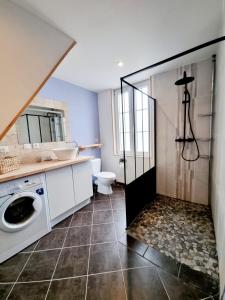 Zdjęcie z galerii obiektu Gîte des Portes de Paris - Loft 6 pers centre-ville Crépy en Valois w mieście Crépy-en-Valois