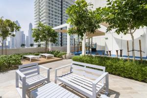 Gallery image of Beach Vista Tower 1 - 1BR Apartment - Allsopp&Allsopp in Dubai