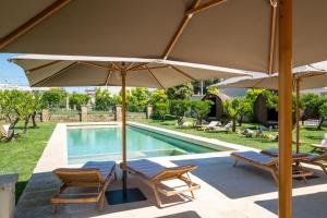 Bazén v ubytování Nohasi Palace Lifestyle Hotel & SPA nebo v jeho okolí