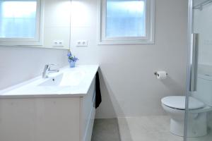 Ein Badezimmer in der Unterkunft ROIG
