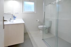 Ein Badezimmer in der Unterkunft ROIG