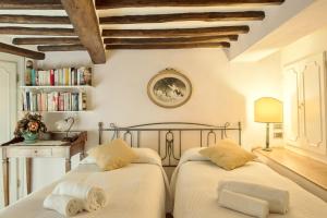 Gallery image of LADYHOUSE Appartamento tipico con 4 posti letto in Siena