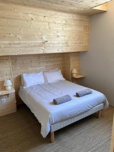 A bed or beds in a room at Luxury Guest House in the Centre of Argeles Gazost