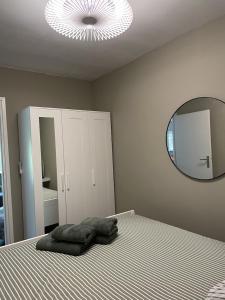 Postel nebo postele na pokoji v ubytování Comfortabel tot rust komen in het Veluwse bos