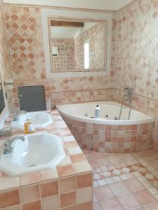 Fotografia z galérie ubytovania Villa Piscine Privée v destinácii Marseille