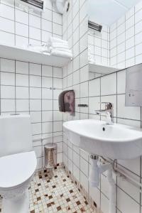 Kylpyhuone majoituspaikassa Ranten Hotell Best Western Signature Collection