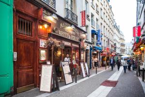 Hostia v ubytovaní Large and Modern 1Brd Flat at Lovely Saint Germain