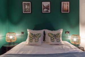 Ліжко або ліжка в номері Travel Homes - The Parc, next to Champ de Mars
