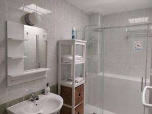 A bathroom at Vera Playa Fuentemar