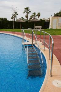 The swimming pool at or close to Cristina III