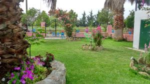 Zahrada ubytování Villa Mitselo Apartments