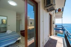 Балкон или терраса в Lily House Amalfi