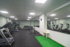 Centrum fitness w obiekcie Townhouse El Romeral