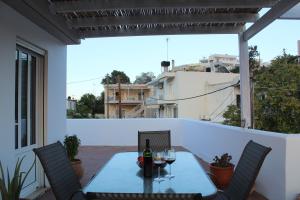 Balkón alebo terasa v ubytovaní Dimokritos Apartment