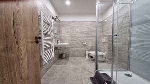 Łazienka w obiekcie Apartmány U Jiříka