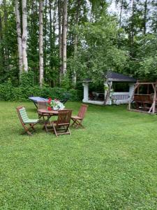 Gallery image of huoneisto 2 in Savonlinna +8 photos