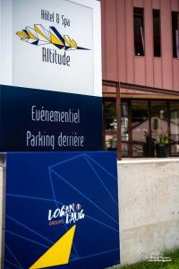 Certifikát, ocenenie alebo iný dokument vystavený v ubytovaní Logis Hôtel Altitude et Spa Pierre-Percée