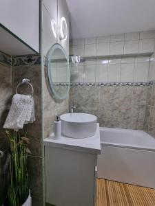 Ένα μπάνιο στο Clau Home