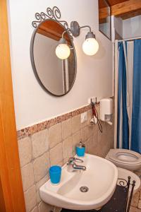 A bathroom at Vacanze al San Domenico