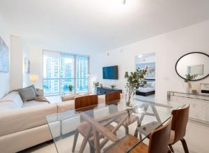 TV a/nebo společenská místnost v ubytování Vacation Apartment in Miami