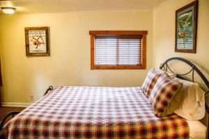 Gallery image of Prospect Cabin, Cozy 1-bedroom cabin with kitchen Dogs OK in Estes Park