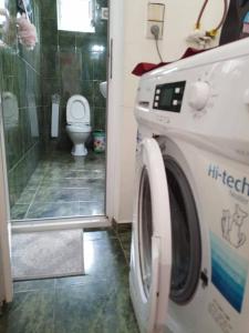 Ένα μπάνιο στο Merabi and Neli Guest House