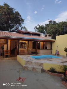 Πισίνα στο ή κοντά στο Loft Paraíso com piscina privativa em Brotas SP