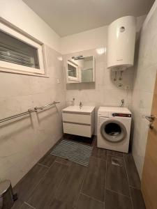 Kúpeľňa v ubytovaní Apartament Sunny z obłędnym widokiem na morze + 37 fotografií