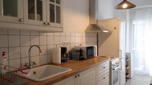 Foto Ateenas asuva majutusasutuse Flat in the heart of Koukaki under Acropolis galeriist