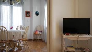 Foto Ateenas asuva majutusasutuse Flat in the heart of Koukaki under Acropolis galeriist