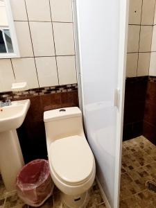 Um banheiro em Hotel Jardín Cancún