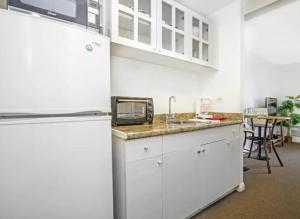 Gallery image of Vacation Apartment for Couples in Honolulu Hawaii in Honolulu