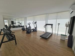 Posilňovňa alebo fitness centrum v ubytovaní Marina Real Apartments by NRAS