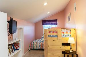 Afbeelding uit fotogalerij van 1 4 Us by Oak Island Accommodations in Oak Island